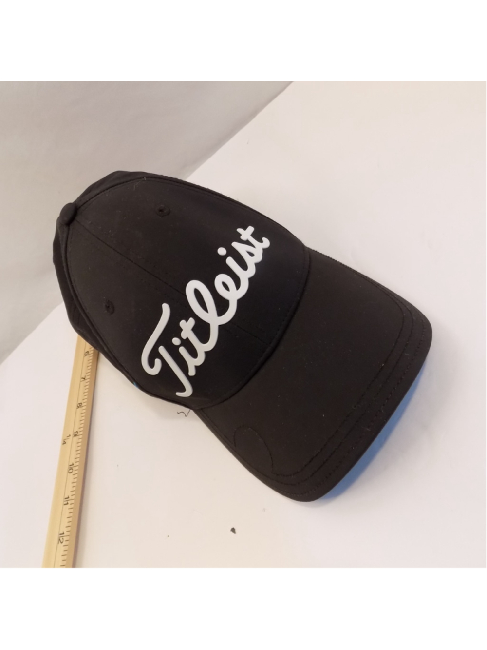 Men's Titleist Golf Hat One Size Black White